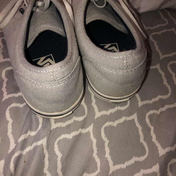 Vans - Picture 6 of 7